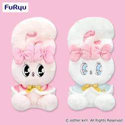 Esther Bunny 冬季斗篷版超大絨毛娃娃